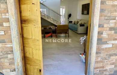 Imagem: A casa possui 5 Dormitórios, 4 Banheiros, 3 Vagas na garagem