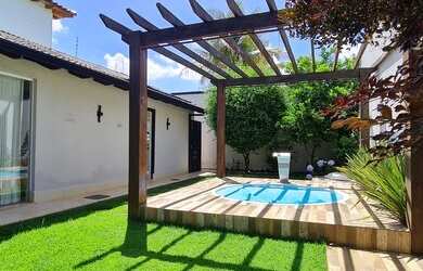 Imagem: A casa em condomínio possui 3 Dormitórios, 5 Banheiros, 4