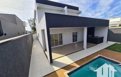 Imagem: A casa em condomínio possui 3 Dormitórios, 5 Banheiros, 4