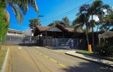 Imagem: O terreno possui 10m² de Área e está localizado em Bragança