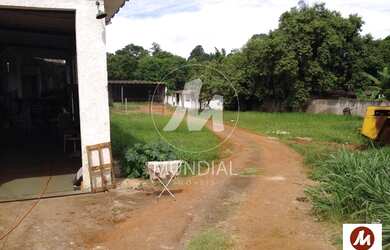 Imagem: O depósito possui 5 Vagas na garagem, 800m² de Área e está