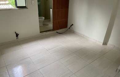 Imagem: A casa possui 1 Dormitório, 1 Banheiro e está localizado