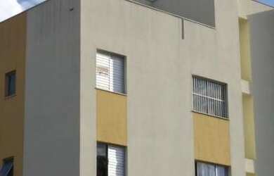 Imagem: O apartamento possui 2 Dormitórios, 1 Banheiro, 2 Vagas na