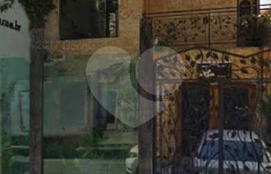 Imagem: O depósito possui 90m² de Área e está localizado em Água