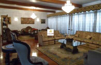 Imagem: A casa possui 3 Dormitórios, 5 Banheiros, 5 Vagas na garagem