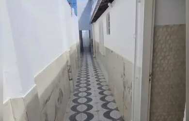 Imagem: A casa possui 1 Dormitório e 1 Banheiro e está localizado