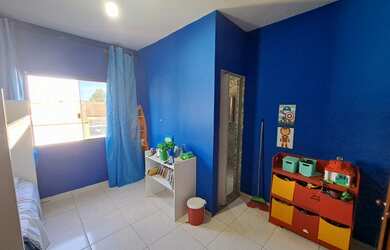 Imagem 6: Belo sobrado localizado na QD 805 fundo com supermercados Euro