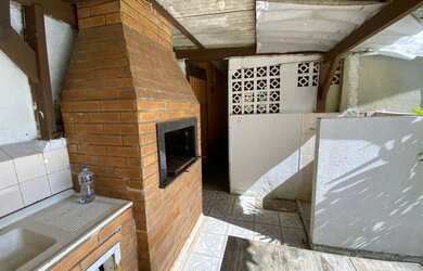 Imagem 16: Casa com Piscina a Venda CA232