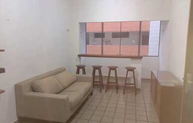 Imagem: O apartamento possui 1 Dormitório, 1 Banheiro, 1 Vaga na garagem