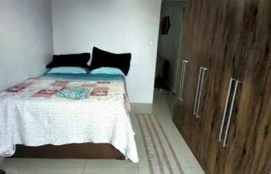 Imagem: O apartamento possui 1 Dormitório, 1 Banheiro, 1 Vaga na garagem