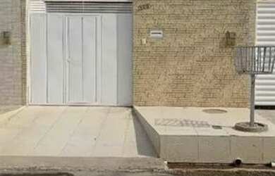 Imagem: A casa possui 2 Dormitórios, 2 Banheiros, 1 Vaga na garagem