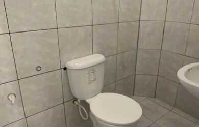 Imagem 6: Casa 2/4 Uruguai R$ 700. 1 Banheiroe2 Dormitórios