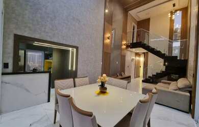 Imagem: A casa em condomínio possui 3 Dormitórios, 3 Banheiros, 2