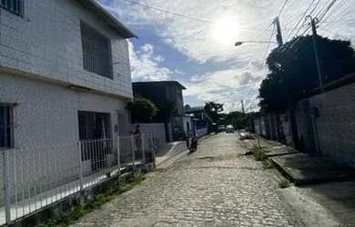 Imagem: A casa possui 1 Dormitório, 1 Banheiro e está localizado