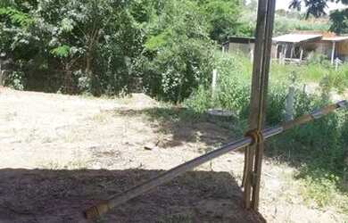 Imagem 12: Racho modesto ha 250 metros do lago Corumbá. Perto de Brasília e Goiânia