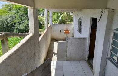 Imagem: A casa possui 1 Dormitório, 1 Banheiro e 60m² de Área e está