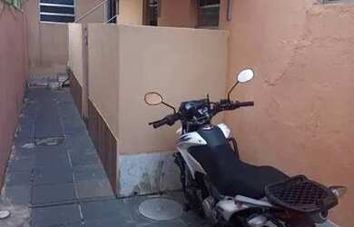 Imagem: A casa possui 1 Dormitório, 1 Banheiro, 50m² de Área e está