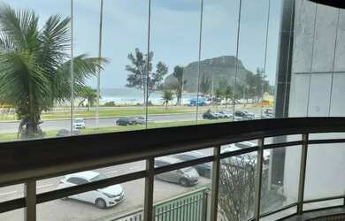 Imagem: O apartamento possui 3 Dormitórios, 4 Banheiros, 3 Vagas na