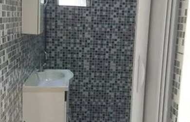 Imagem: A casa possui 2 Dormitórios e 2 Banheiros e está localizado