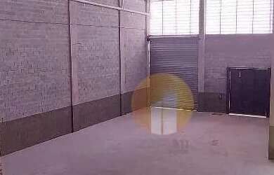 Imagem: O depósito possui 4 Vagas na garagem, 434m² de Área e está