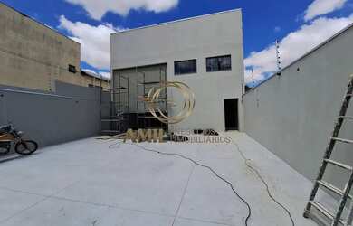 Imagem: O depósito possui 5 Vagas na garagem, 370m² de Área, Imóvel