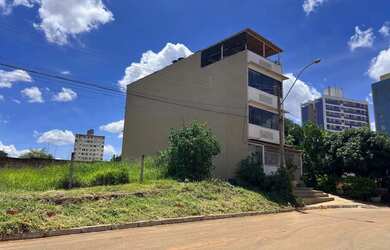 Imagem: O terreno possui 100m² de Área e está localizado em Samambaia