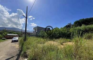 Imagem: O terreno possui 180m² de Área e está localizado em Santíssimo