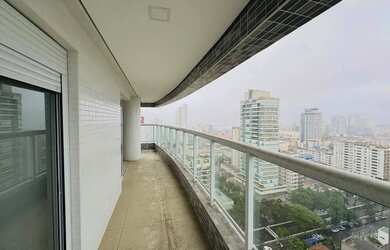 Imagem: O apartamento possui 3 Dormitórios, 3 Banheiros, 2 Vagas na