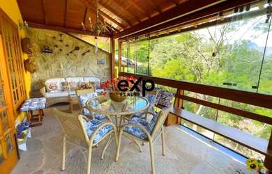 Imagem 6: Casa à Venda no Condomínio Vale das Araucárias, 3 suítes - Itaipava, Petrópolis/RJ