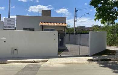 Imagem 2: Casa para Venda, CENTRO, 1 dormitório, 1 banheiro, 2 vagas