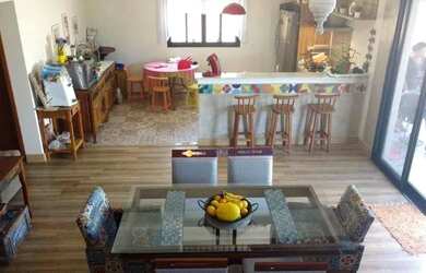 Imagem: A casa em condomínio possui 3 Dormitórios, 5 Banheiros, 4