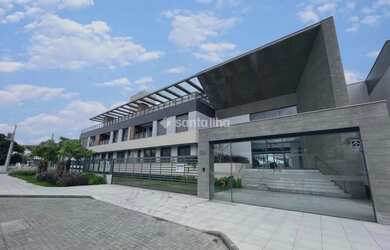 Imagem: O apartamento possui 2 Dormitórios, 1 Banheiro, 2 Vagas na