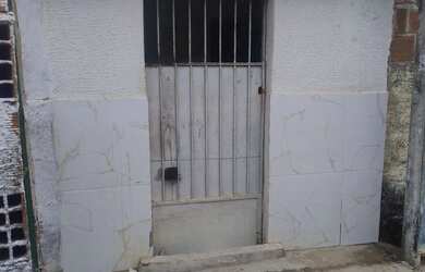 Imagem: A casa possui 1 Dormitório, 1 Banheiro, 50m² de Área e está