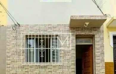 Imagem: A casa possui 2 Dormitórios, 1 Banheiro, 1 Vaga na garagem