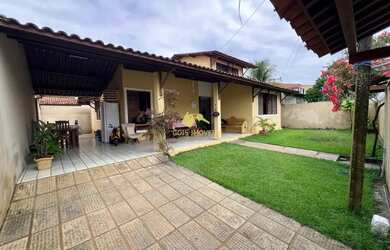 Imagem: A casa possui 3 Dormitórios, 4 Banheiros, 4 Vagas na garagem