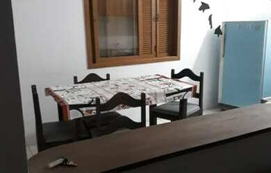 Imagem: A casa possui 3 Dormitórios, 1 Banheiro e está localizado