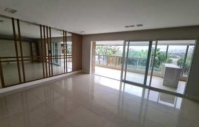 Imagem: O apartamento possui 3 Dormitórios, 5 Banheiros, 3 Vagas na