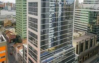 Imagem: O depósito possui 4 Vagas na garagem, 208m² de Área e está