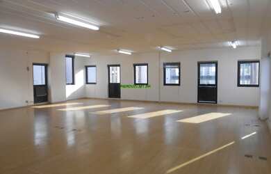 Imagem: O depósito possui 128m² de Área, Imóvel novo e está localizado