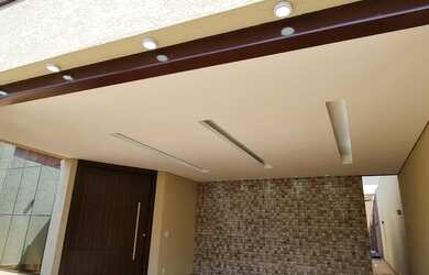 Imagem: A casa em condomínio possui 3 Dormitórios, 5 Banheiros, 4