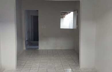 Imagem: A casa possui 2 Dormitórios, 1 Banheiro, 50m² de Área e