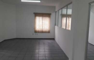 Imagem: Salas comerciais com 320 m² e 8 banheiros