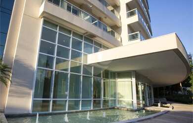 Imagem: O depósito possui 5 Vagas na garagem, 245m² de Área e está