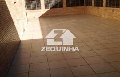 Imagem: O apartamento possui 3 Dormitórios, 1 Banheiro, 2 Vagas na