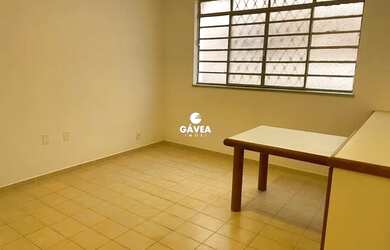 Imagem: O apartamento possui 2 Dormitórios, 1 Banheiro, 75m² de Área