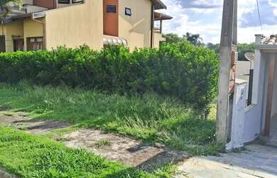 Imagem: O terreno possui 330m² de Área e está localizado em Vila