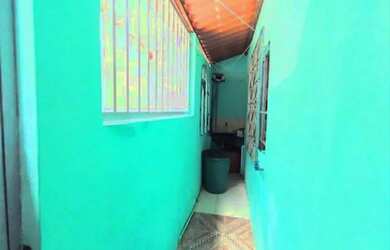 Imagem: A casa possui 2 Dormitórios, 1 Banheiro e está localizado