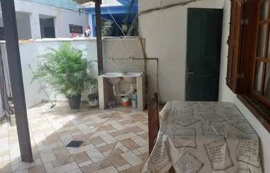 Imagem 7: Alugo. Varanda, 1 Banheiroe2 Dormitórios