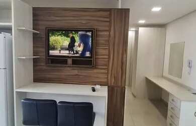 Imagem: O apartamento possui 1 Dormitório, 1 Banheiro, 1 Vaga na garagem