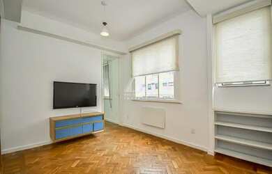 Imagem: O apartamento possui 1 Dormitório, 1 Banheiro e 45m² de Área